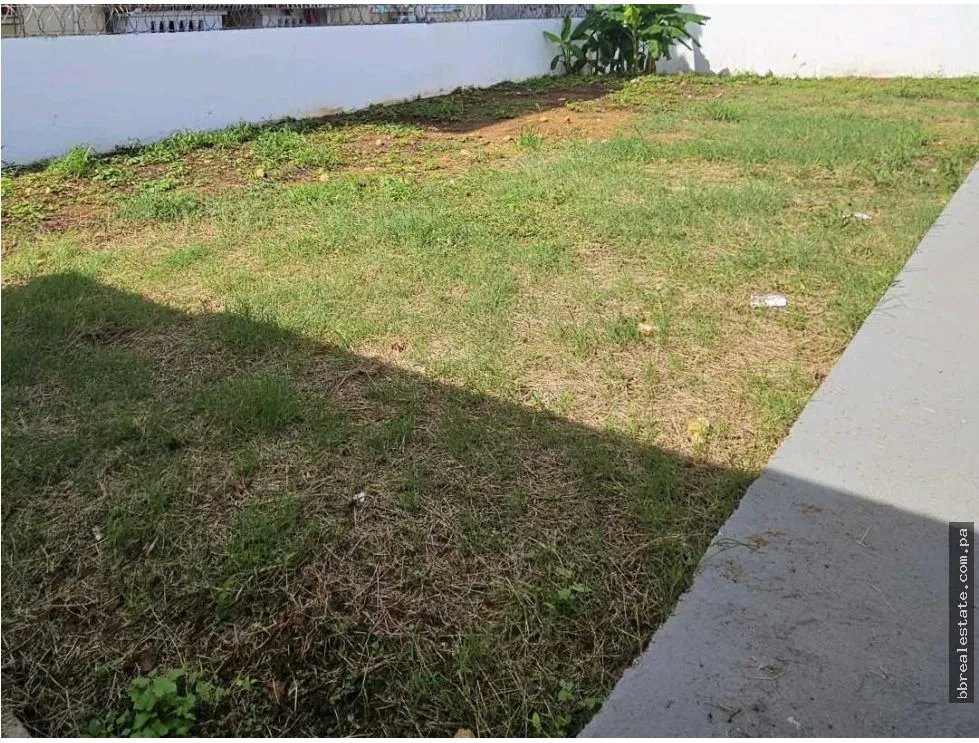 Venta de casa en Hato Pintado, Calle Sauces