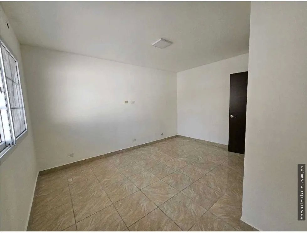 Venta de casa en Hato Pintado, Calle Sauces