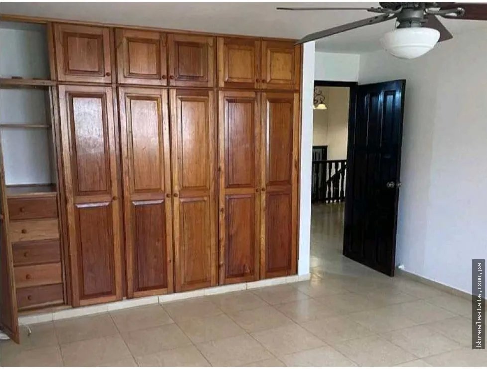 Alquiler de Casa en la Alameda , Calle principal