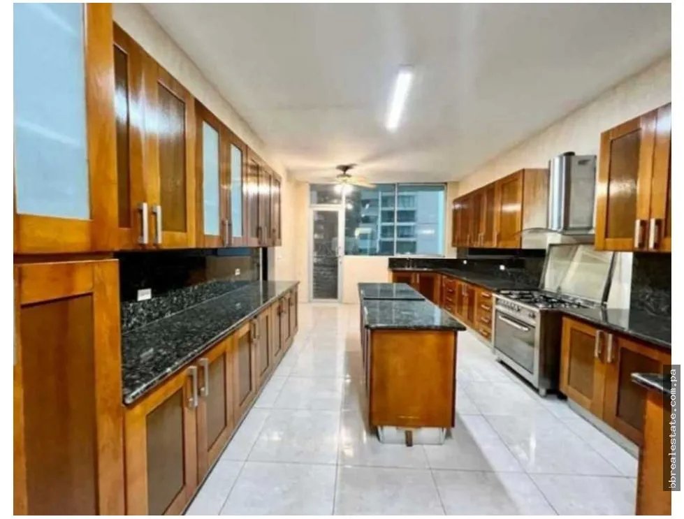 Apartment for sale in Punta Pacifica