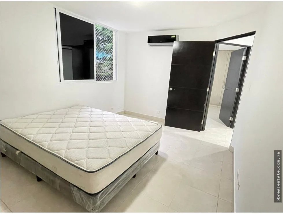 Apartment for sale in Edison Park