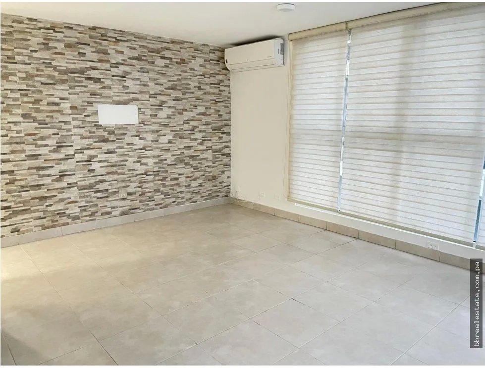 Apartment for sale in Edison Park