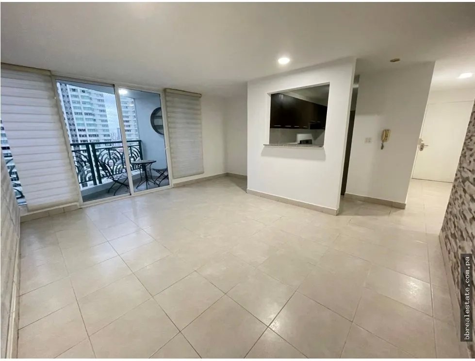 Apartment for sale in Edison Park