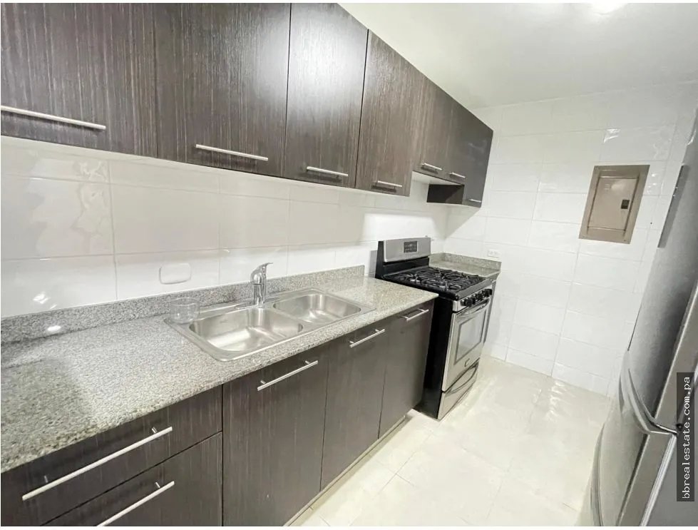 Apartment for sale in Edison Park