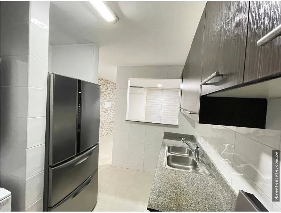 Apartment for sale in Edison Park