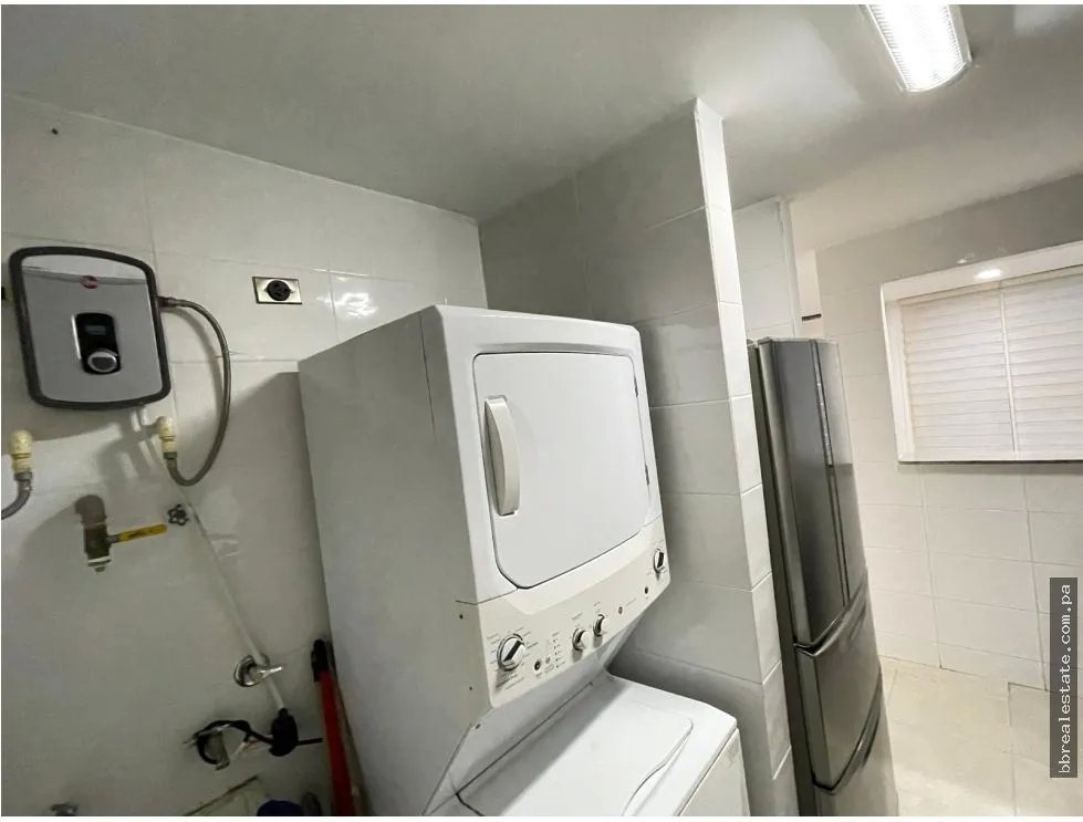 Apartment for sale in Edison Park