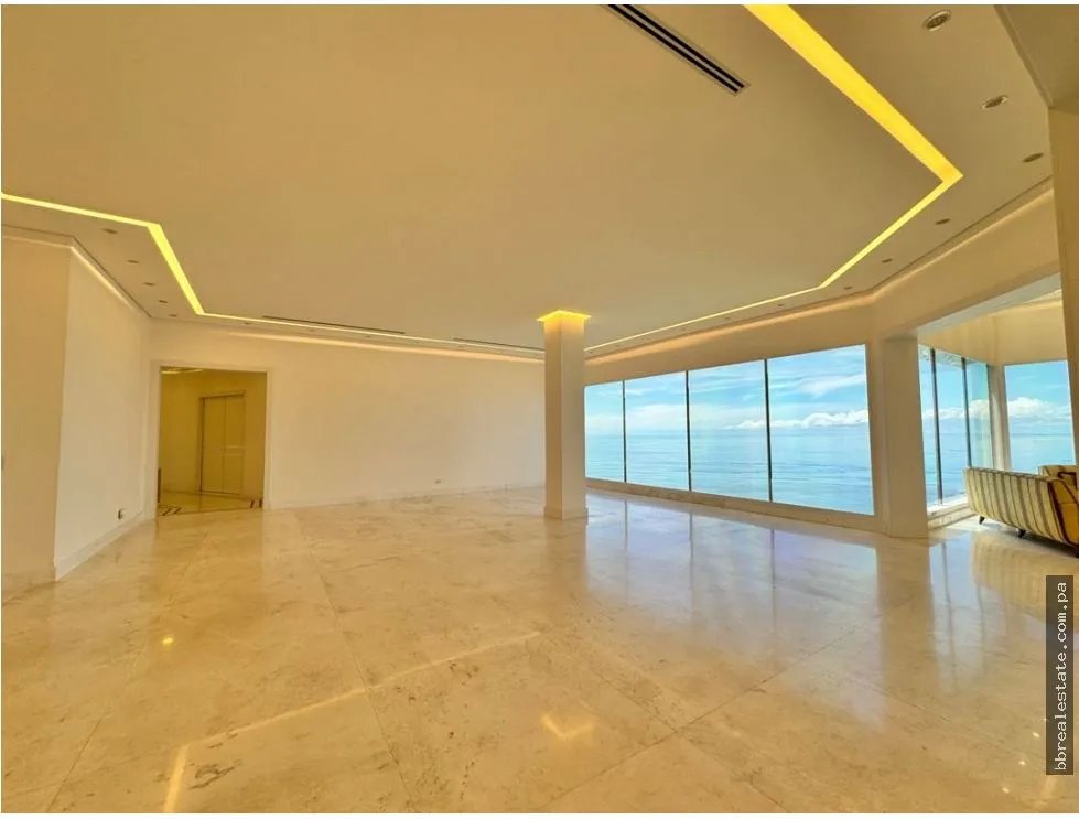 Apartment for sale in Punta Pacifica