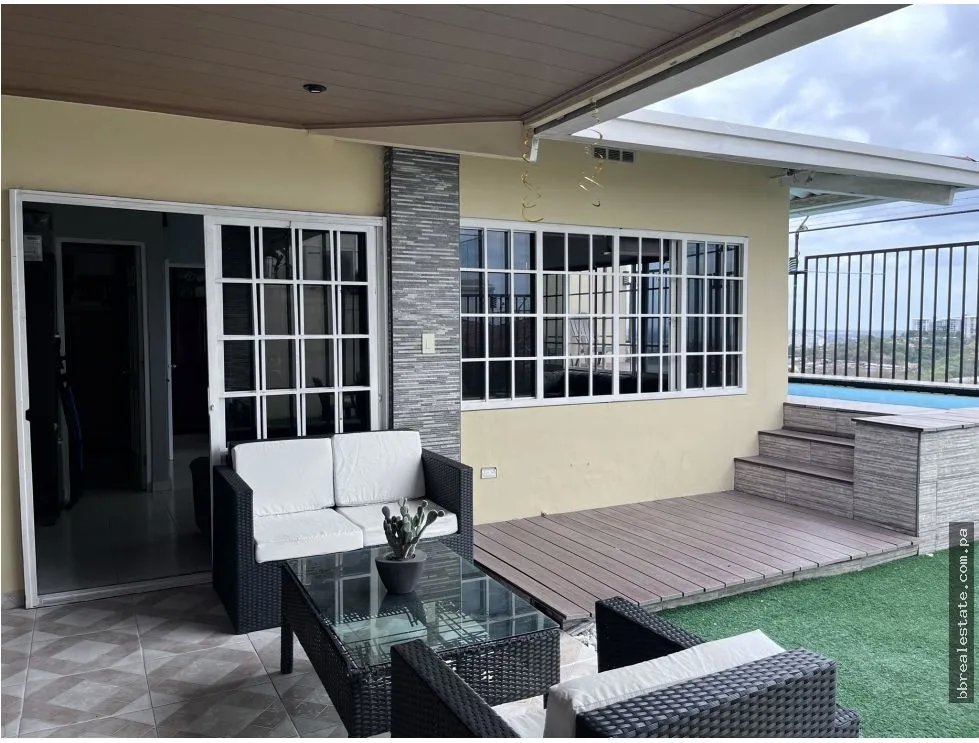 Venta de casa en Villa Lucre, Ph Altos de San Rafael
