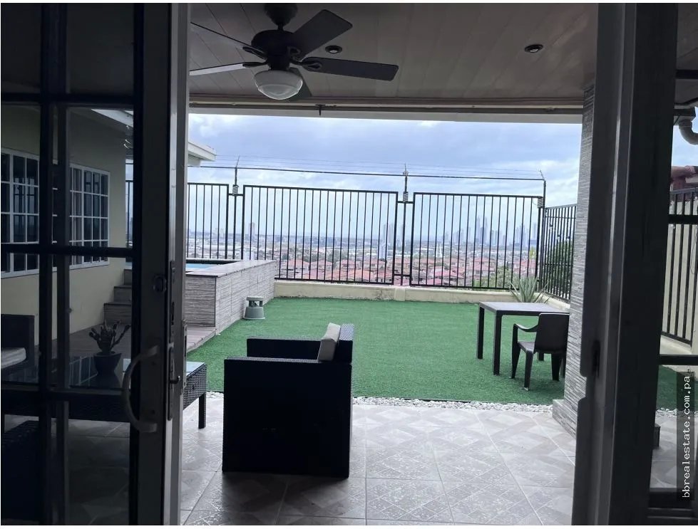 Venta de casa en Villa Lucre, Ph Altos de San Rafael