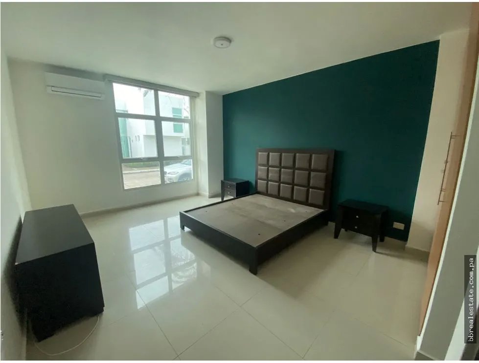 Single Family House for sale in Costa Sur