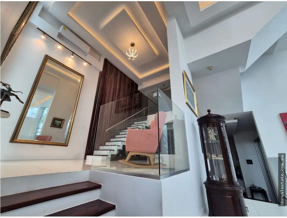 Venta de casa en Altos del Golf, Residencial Minimal House