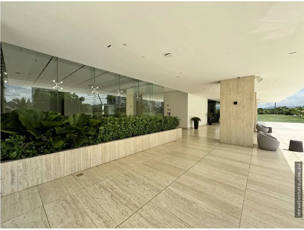 Venta de apartamento en Santa María, Ph 818