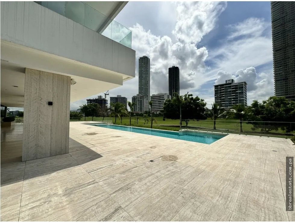 Venta de apartamento en Santa María, Ph 818