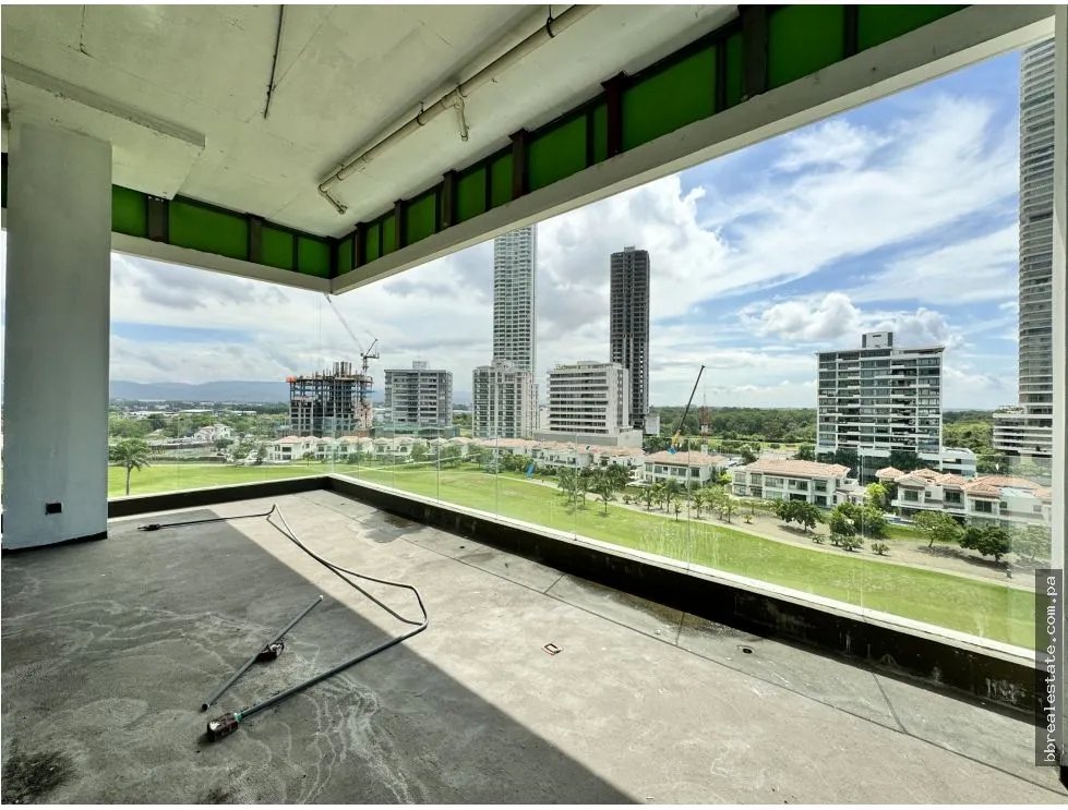 Venta de apartamento en Santa María, Ph 818