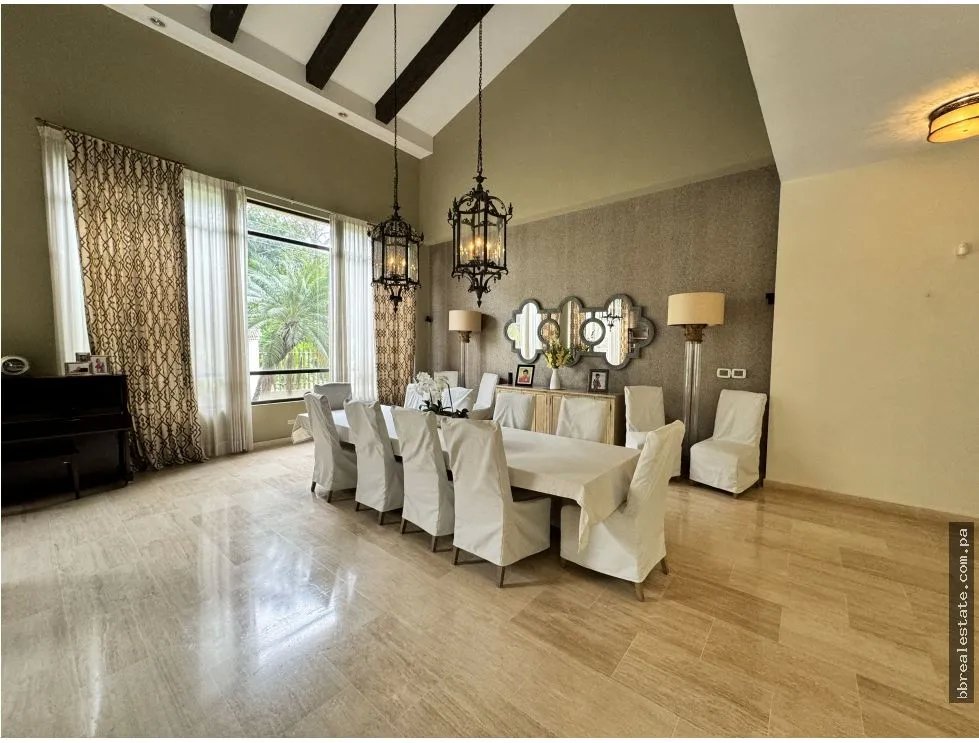 Single Family House for sale in Clayton