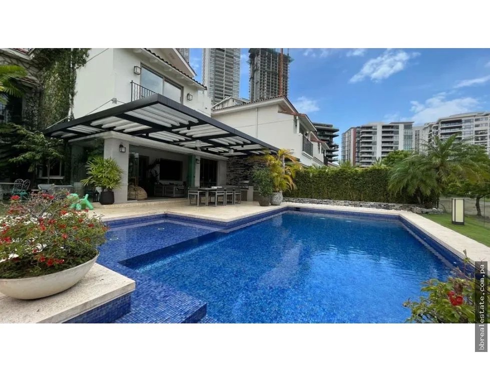 Venta de casa en Santa María