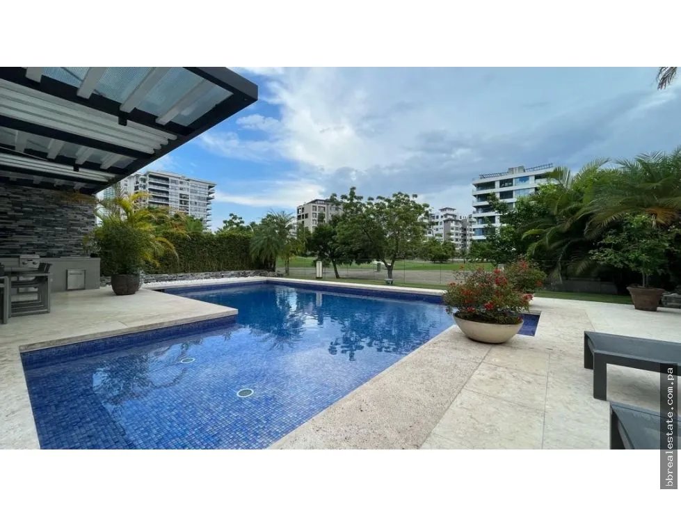 Venta de casa en Santa María