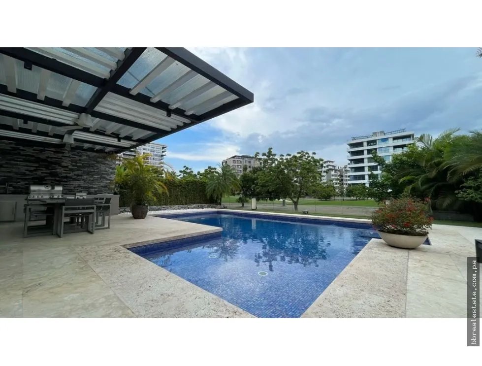 Venta de casa en Santa María
