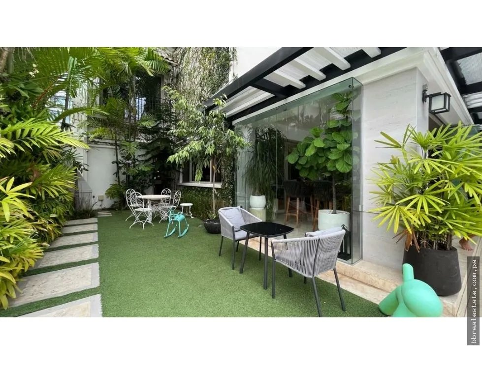 Venta de casa en Santa María