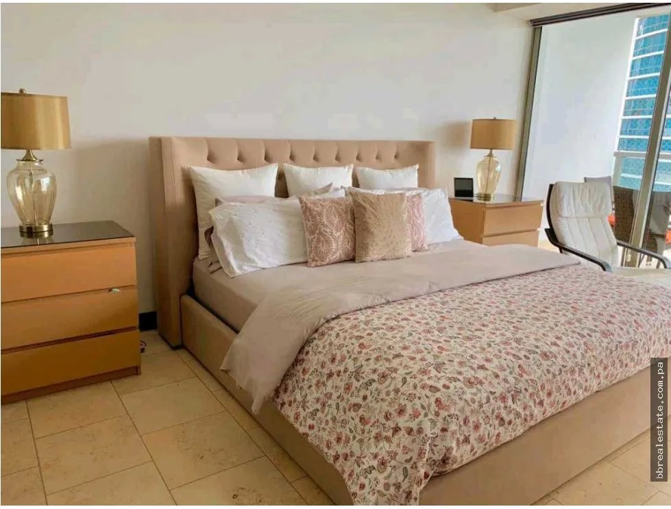 Apartment for sale in Punta Pacifica