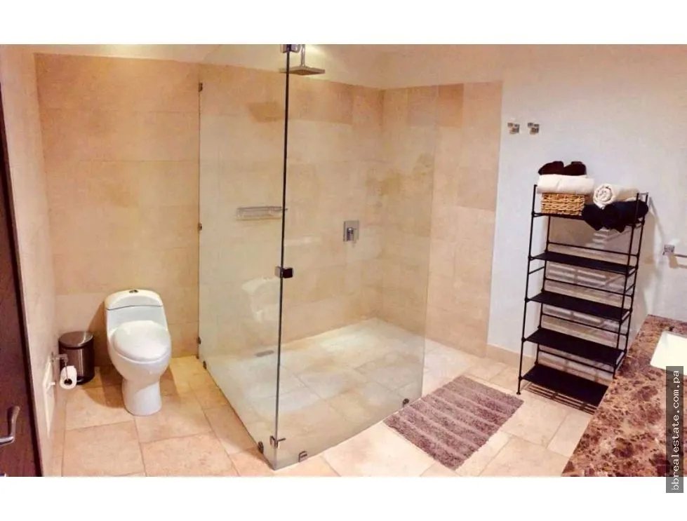 Apartment for sale in Punta Pacifica