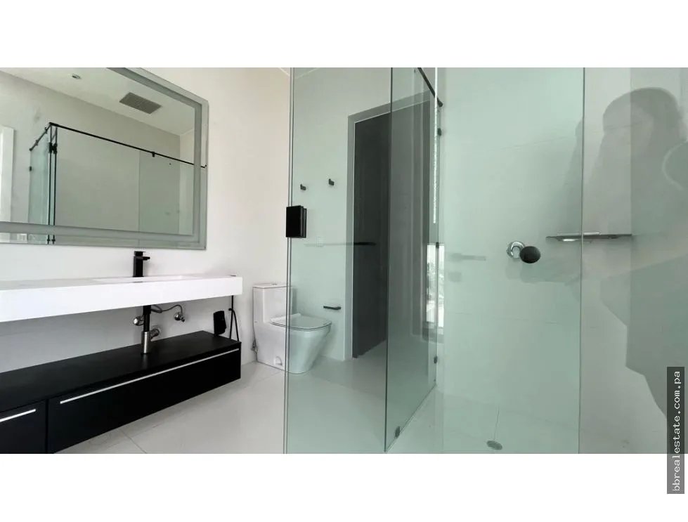 Apartment for sale in Punta Pacifica