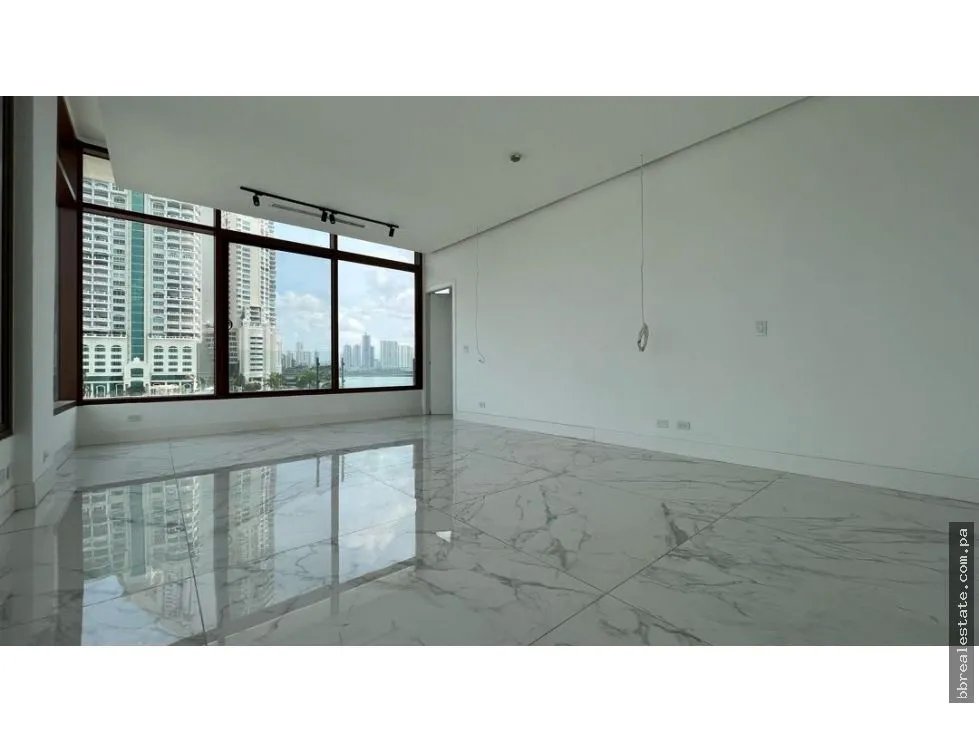 Apartment for sale in Punta Pacifica