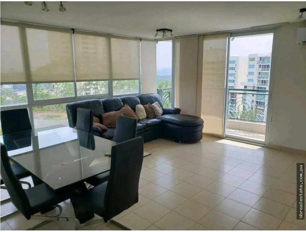 Apartment for sale in Edison Park
