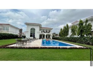 Venta de casa en Santa María, PH Fairway