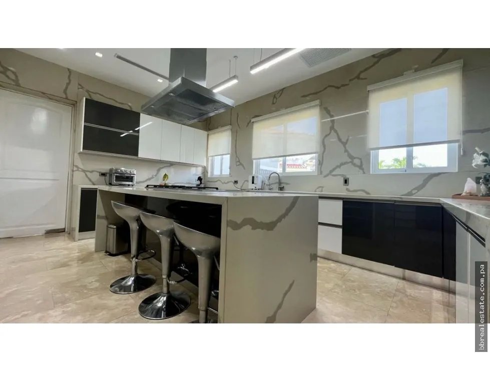 Venta de casa en Santa María, PH Fairway