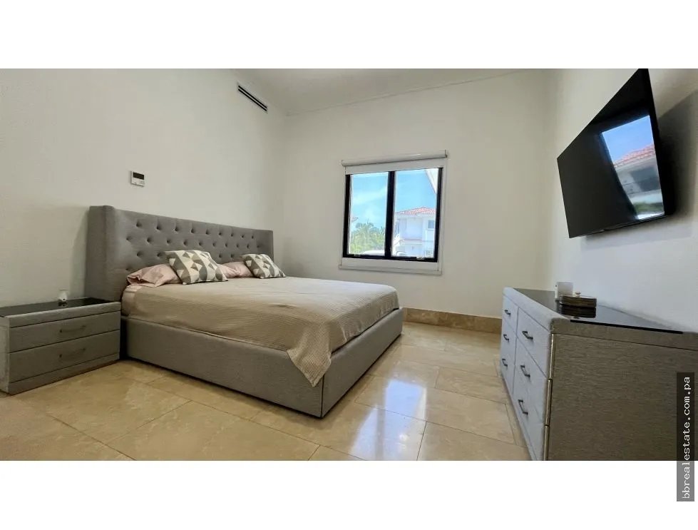 Venta de casa en Santa María, Fairway Estate