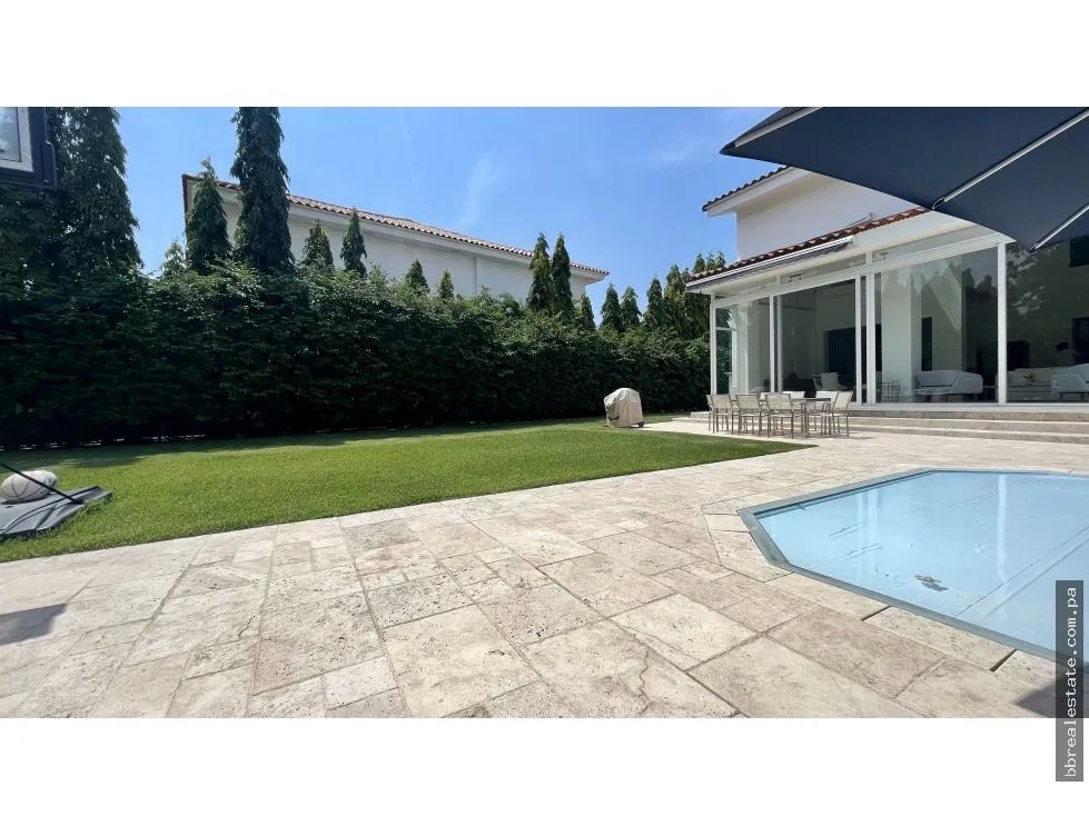 Venta de casa en Santa María, Fairway Estate
