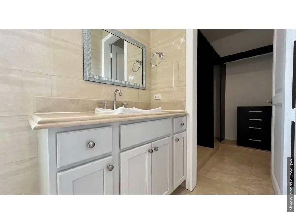 Venta de casa en Santa María, Fairway Estate