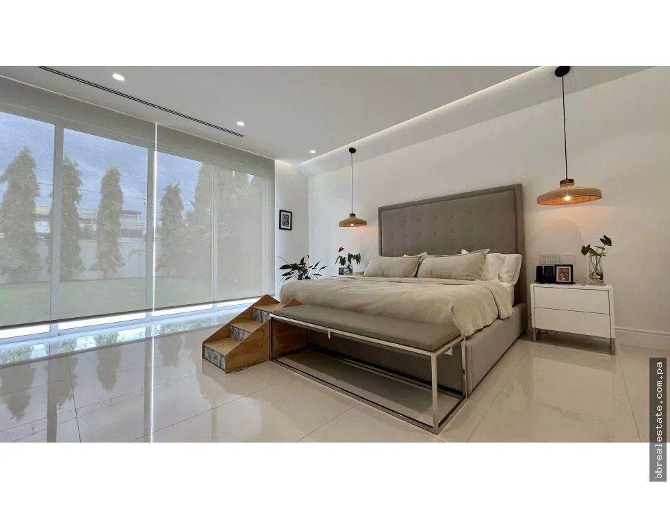Single Family House for sale in Costa Sur
