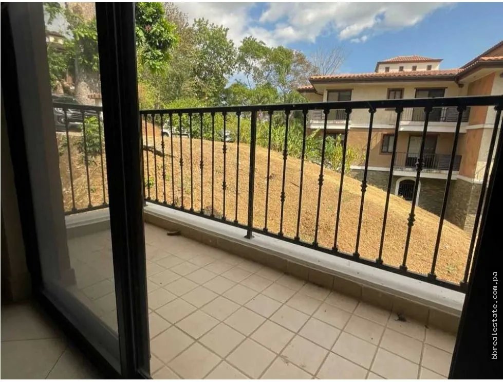 Venta de apartamento en Clayton,  Ph Embassy Club
