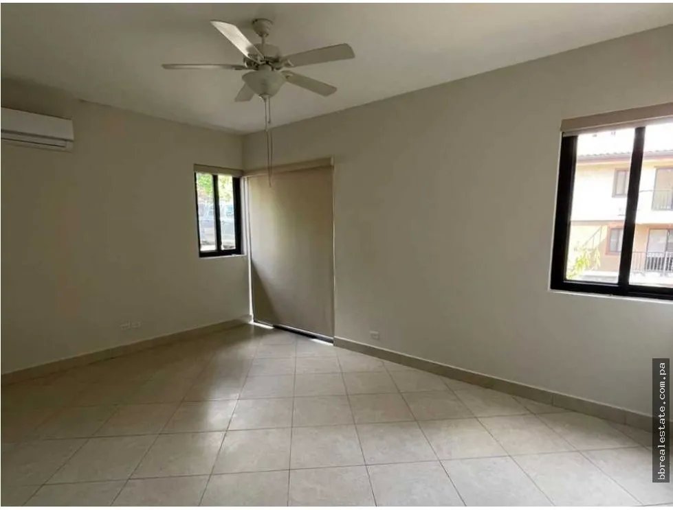 Apartment for rent in Albrook