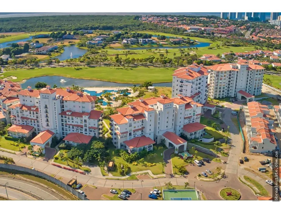 Venta de UNICO Town Home en Santa María, The Reserve