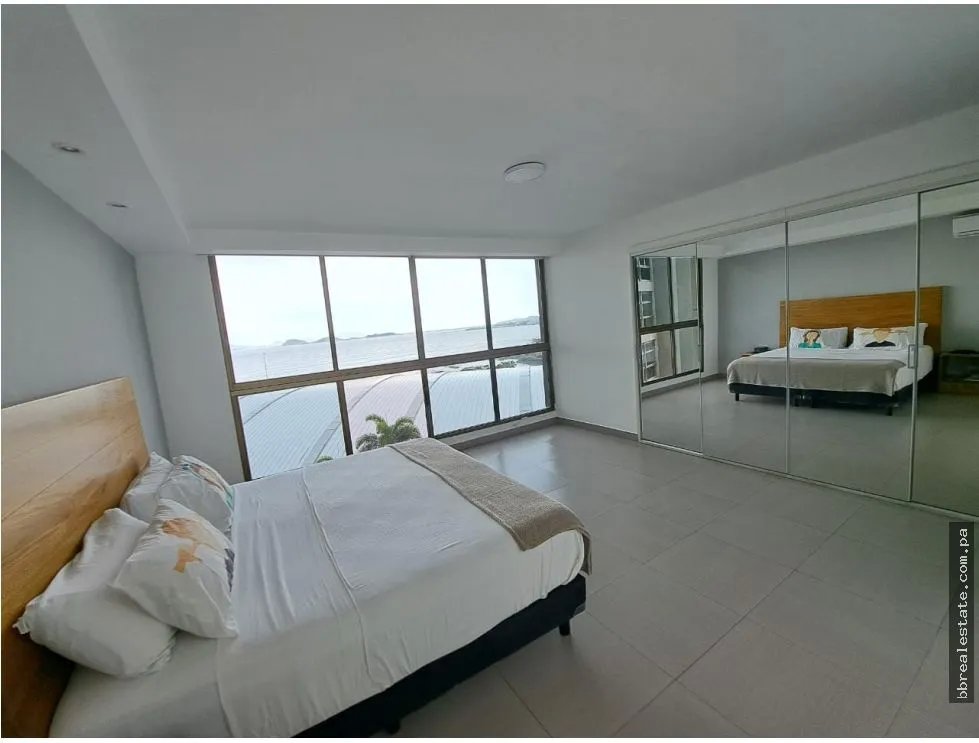 Apartment for sale in Punta Pacifica