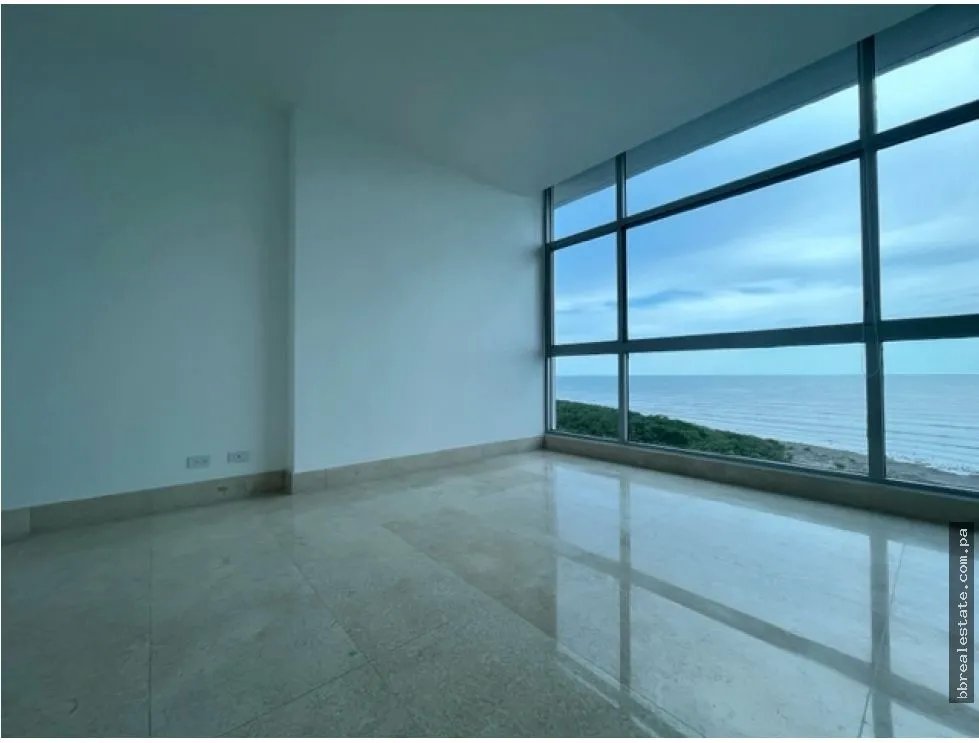 Venta de apartamento en Costa del Este,  PH Ten Tower