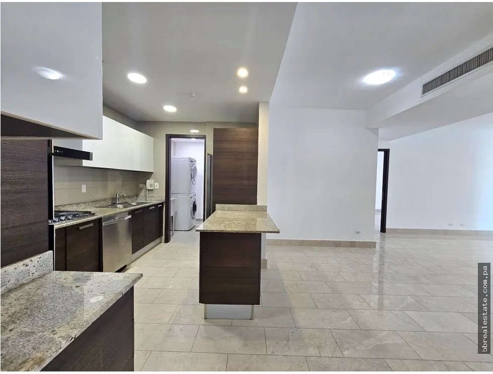 Apartment for sale in Punta Pacifica