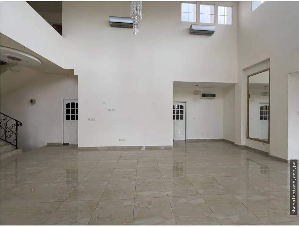 Single Family House for sale in Altos del Golf