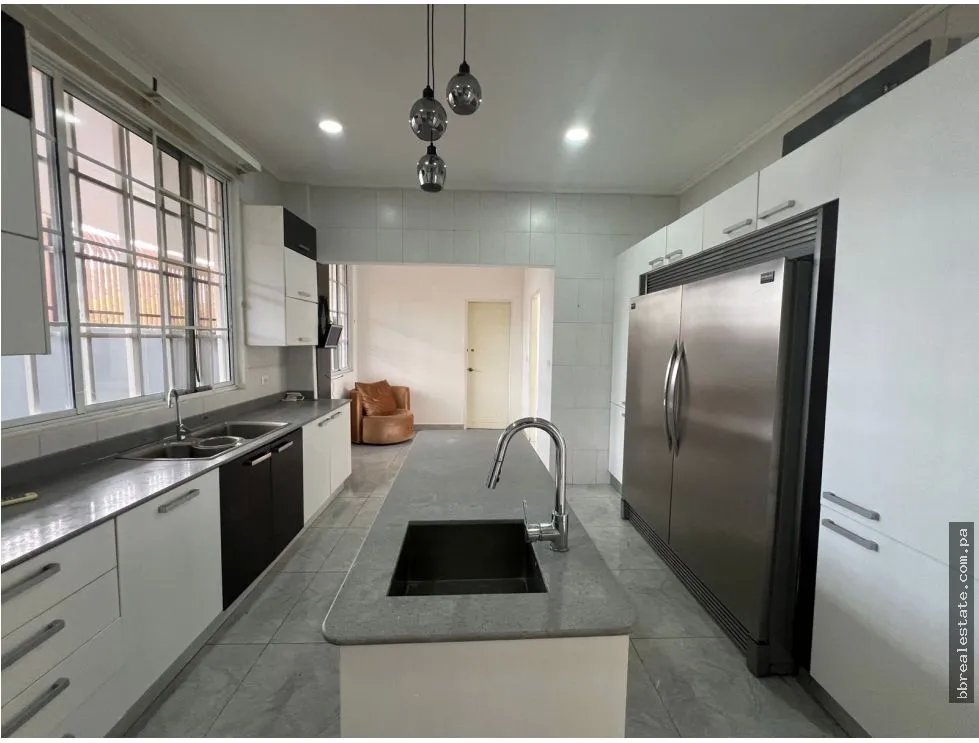 Venta de casa en San Francisco, Altos del Golf