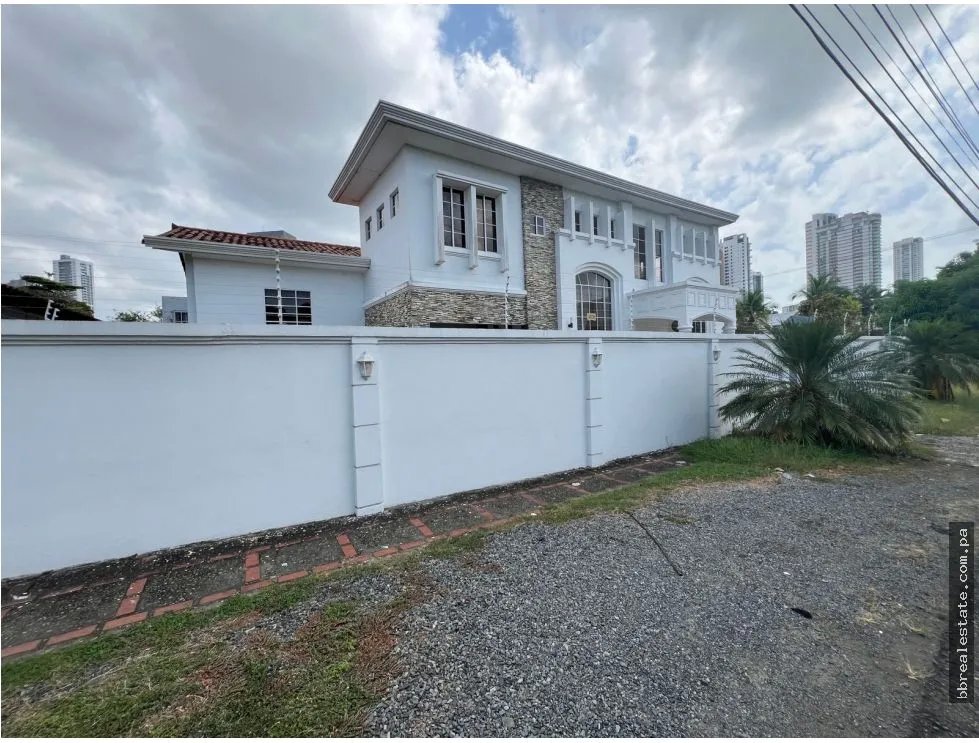 Venta de casa en San Francisco, Altos del Golf