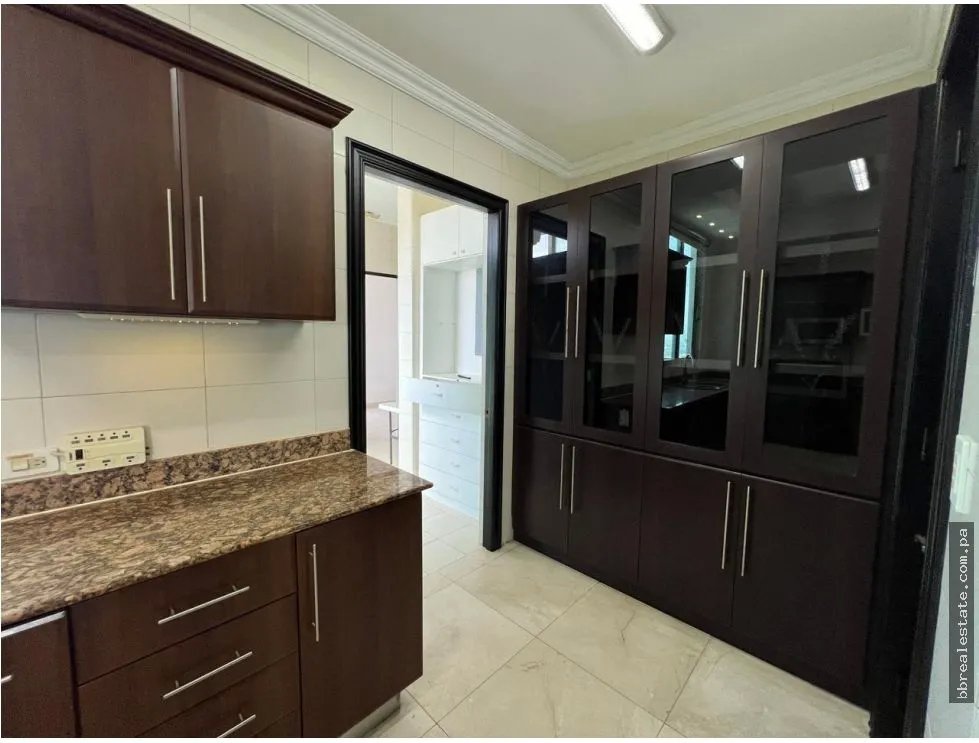 Apartment for sale in Costa del Este