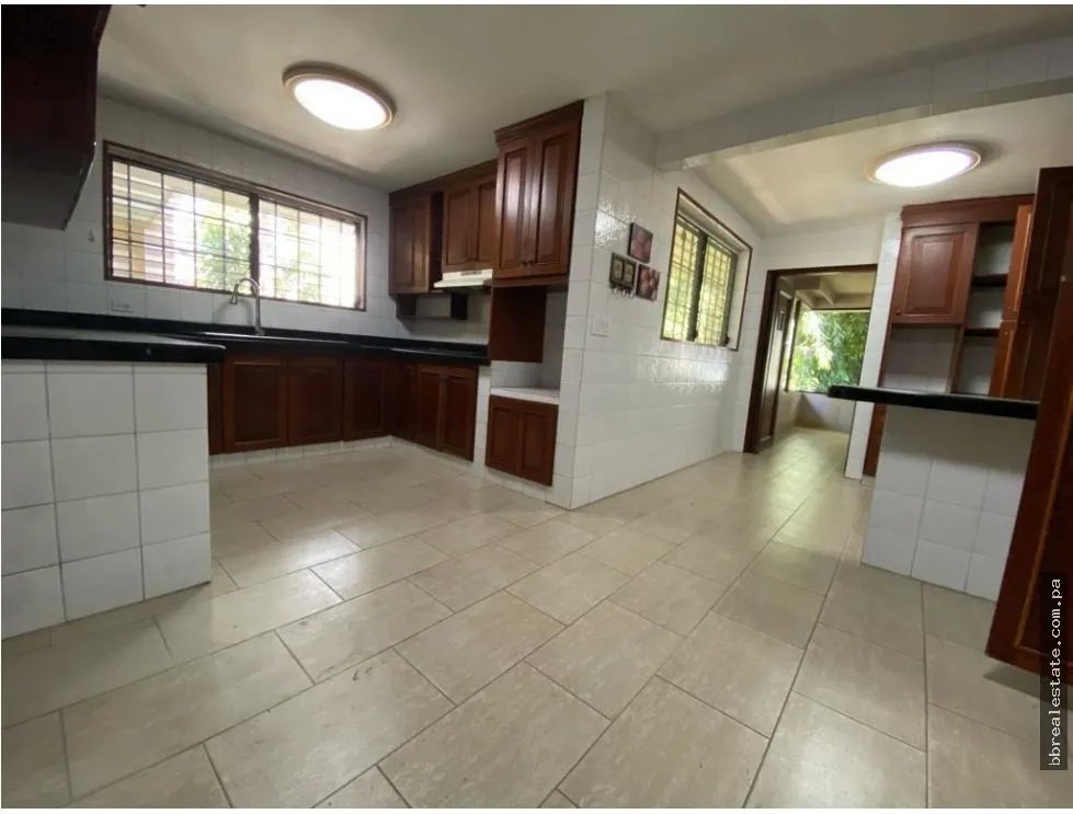 Venta de casa Comercial y Residencial en San Francisco