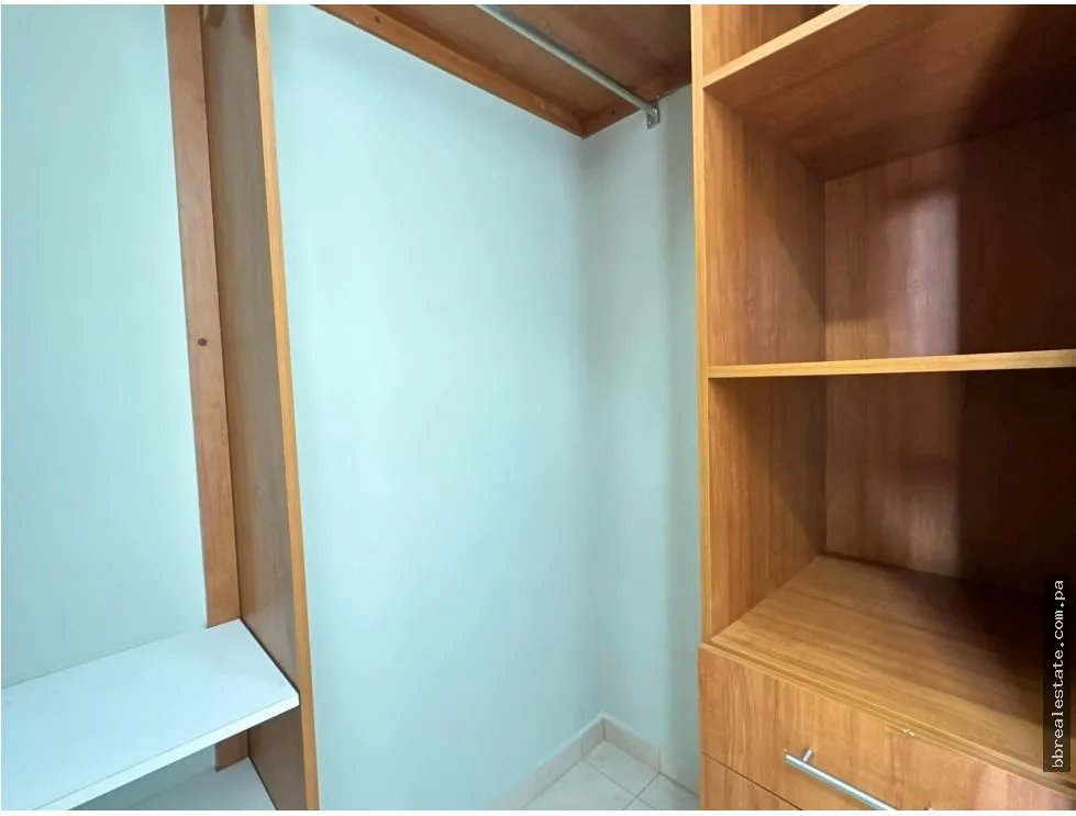 Apartment for sale in Punta Pacifica