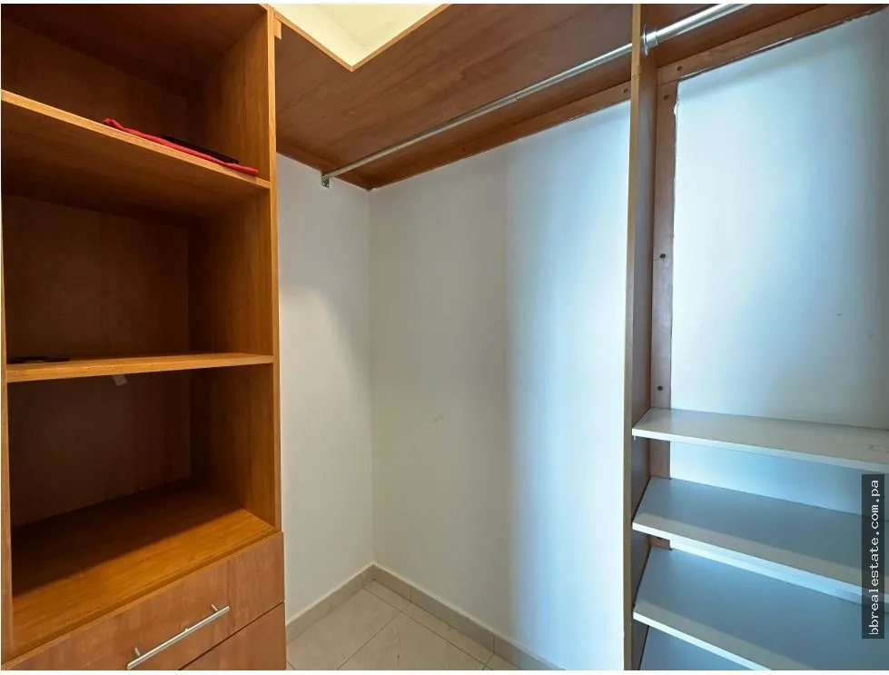 Apartment for sale in Punta Pacifica