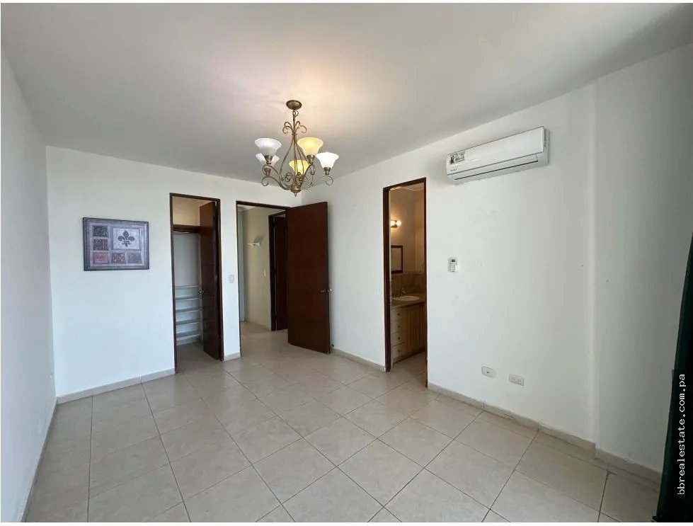 Apartment for sale in Punta Pacifica