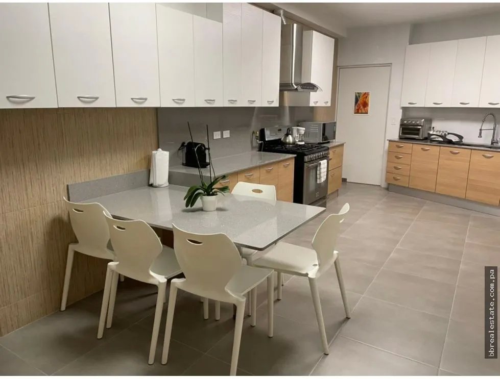 Alquiler de apartamento en PH Torres del Parque, Punta Paitilla