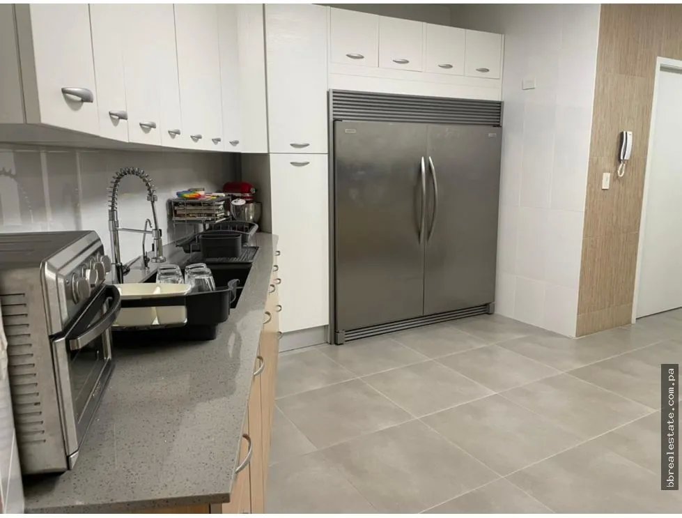 Alquiler de apartamento en PH Torres del Parque, Punta Paitilla